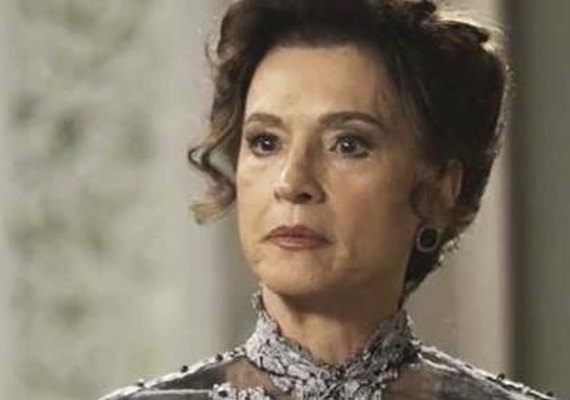 Fim trágico! Lady Margareth bebe veneno e se mata