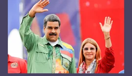 China pede aos Estados Unidos a libertação imediata de Maduro e sua esposa