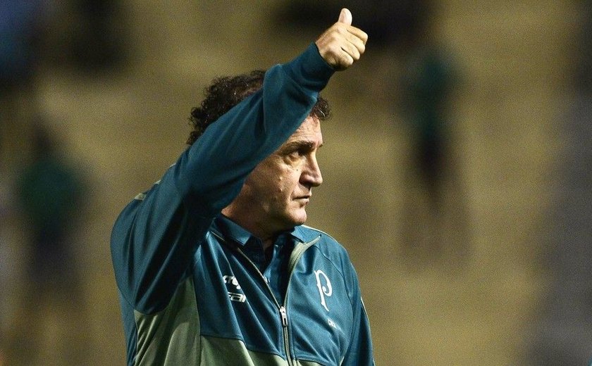 Cuca cita salvação do Flu em 2009 para crer em título do Palmeiras