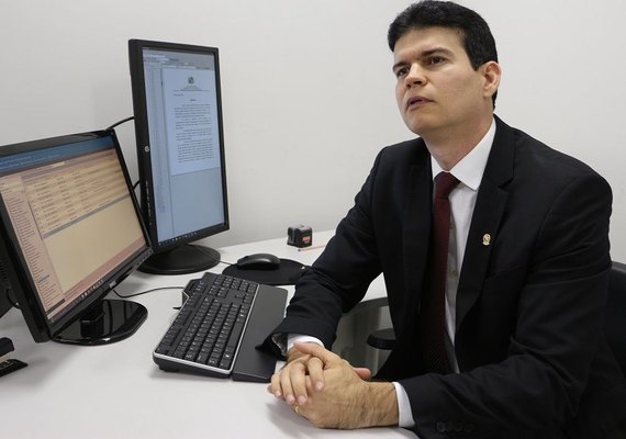 Promotoria de Justiça de Teotônio Vilela denuncia vereador por duplo homicídio
