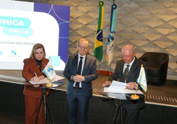 TCE/AL assina adesão ao projeto Comunica em Brasília
