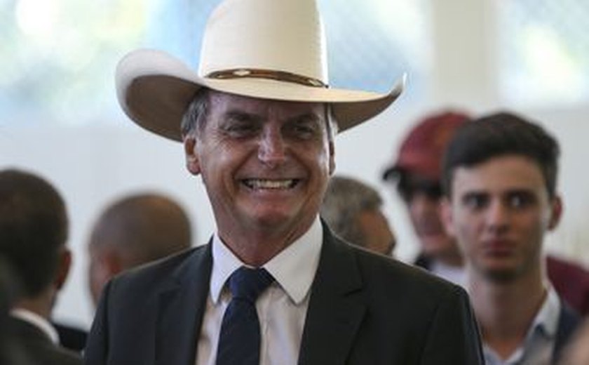 Bolsonaro, 38º presidente do país, toma posse hoje à tarde