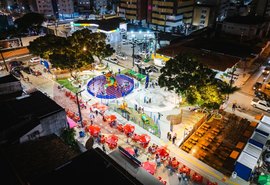 Praça prospera após revitalização e primeiro food park oficial de Maceió