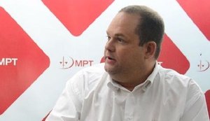 Faculdade faz demissão em massa de professores e sindicato diz que vai ao MP