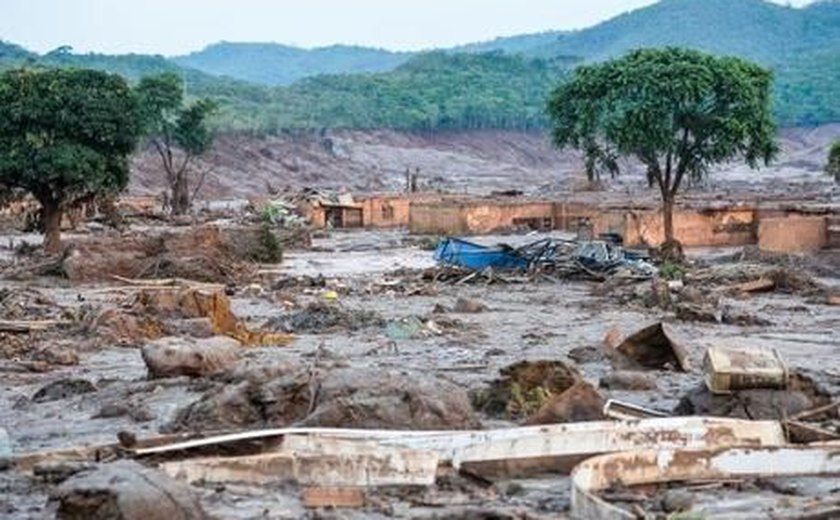 Um ano após tragédia, Samarco planeja reconstruir distritos em 2018