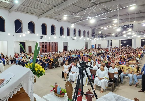 Comunidade católica de Pindorama dá boas-vindas a novo pároco