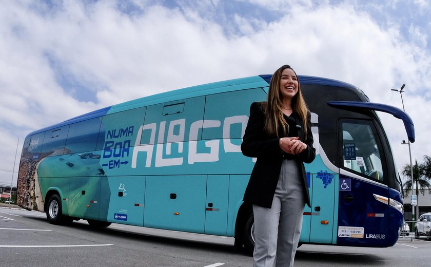 Alagoas lança ação de marketing e conquista novo voo com Azul Viagens em 1° dia da WTM