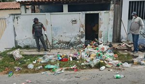 Acumulador compulsivo é internado e Prefeitura de Delmiro obrigada a higienizar o imóvel