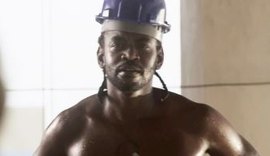 Vem aí! Após prisão, Roberval vira pedreiro e reconquista Cacau