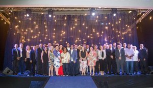 Governo de Alagoas premia municípios que atingiram meta do Escola 10 com R$ 20 milhões