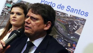 Ministro da Infraestrutura comemora resultado do leilão de três áreas portuárias