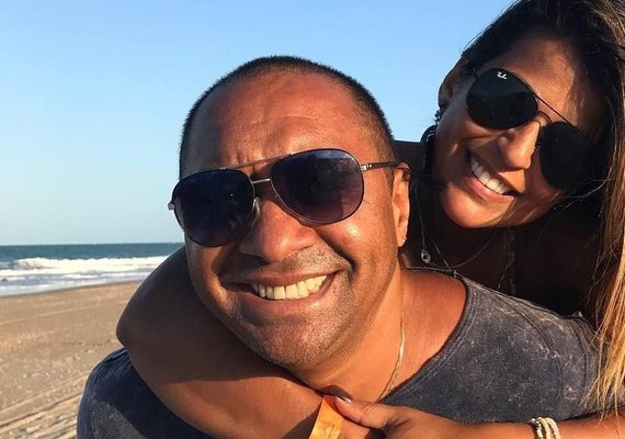 Nana Magalhães, mulher de Tiririca, sobre o marido: 'Ele é muito gostoso'