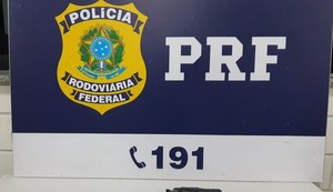 Em fiscalizações distintas, PRF prende dois homens por porte ilegal de arma de fogo