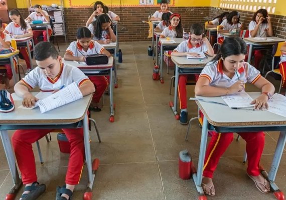 Quase 61% dos municípios do Nordeste melhoraram a nota no Ideb em 2023