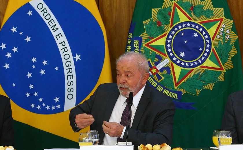 Presidente aposta em retomada de obras para impulsionar economia