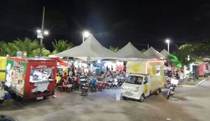 Donos de food trucks protestam contra proibição de funcionamento no Alagoinhas
