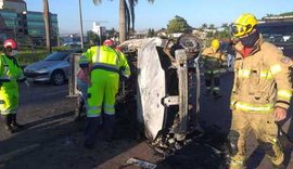 Duas pessoas morrem carbonizadas em carro na BR-381