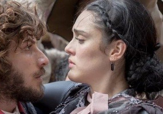 'Novo Mundo':Filha de Anna e Joaquim nasce prematura, em parto de cócoras