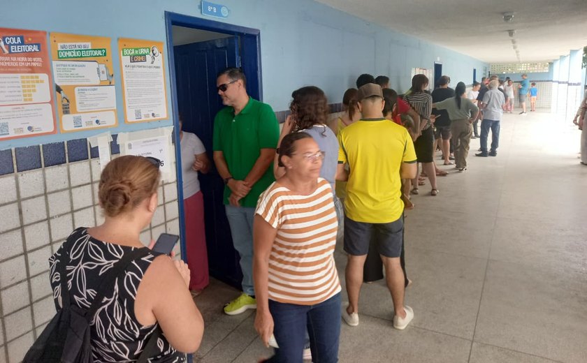 Cepa tem filas, grande movimento e “derrame de santinhos” durante votação