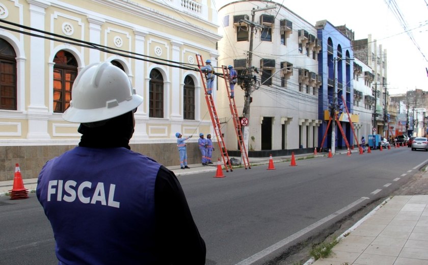 Projeto Poste Limpo vai reorganizar quase 18 quilômetros de cabos no Centro de Maceió