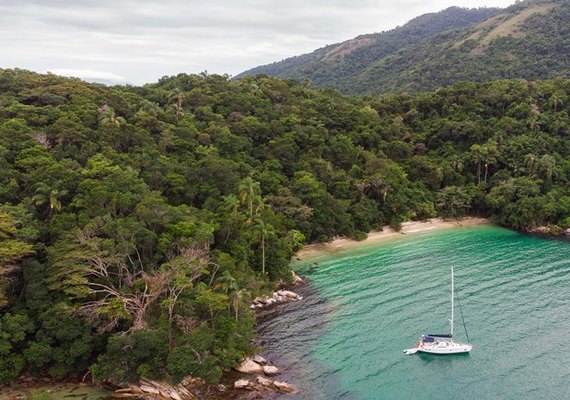 Região turística da Costa Verde, no Rio de Janeiro, harmoniza serra e mar