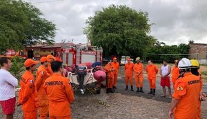 Enchente: Corpo de Bombeiros envia 33 homens para Santana do Ipanema