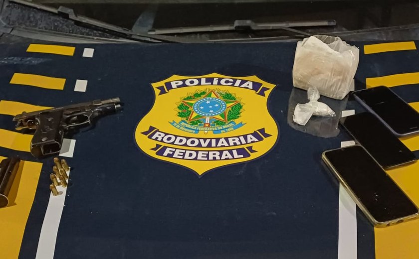 PRF prende dois homens por tráfico de drogas e porte ilegal de arma de fogo de uso permitido em Rio Largo