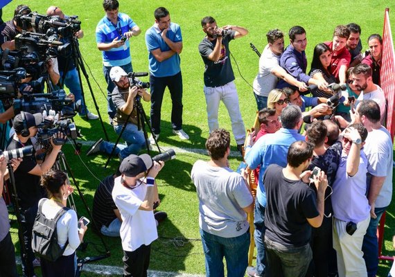 Lucas Pratto passa por teste de raciocínio antes de treinar no campo