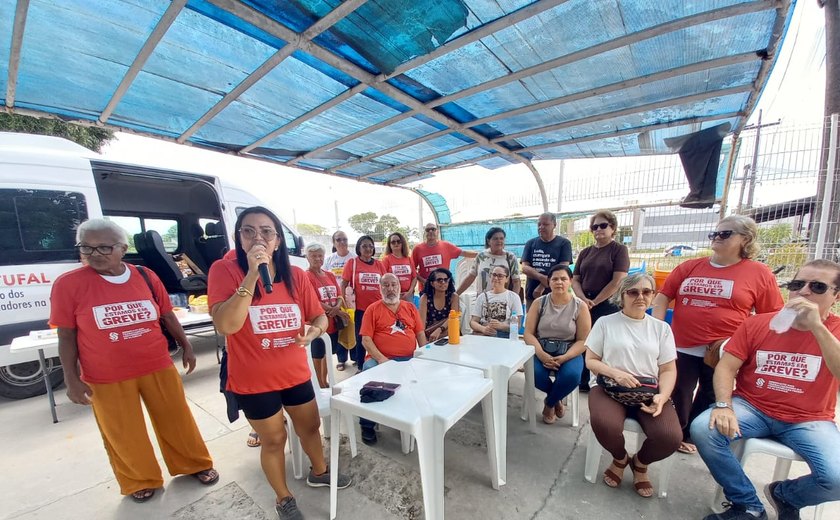 Técnicos-administrativos da Ufal intensificam mobilização e cobram reunião com o governo