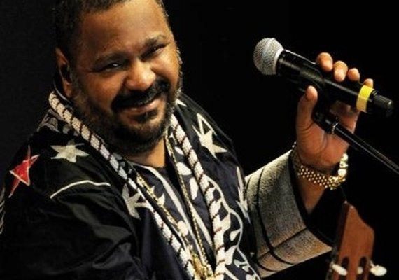 Arlindo Cruz, cantor e compositor, morre no Rio