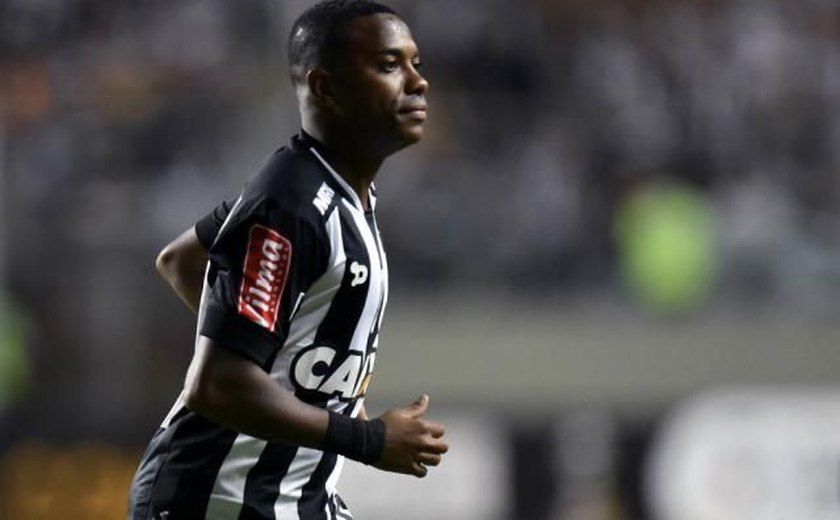 Santos desiste de acerto com Robinho e promete tentar em 2018