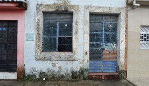 Casa de Aurélio está abandonada