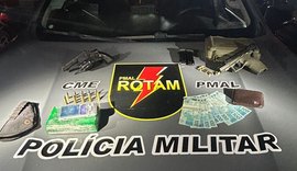 PM apreende duas armas de fogo e meio quilo de maconha após denúncia no Jacintinho