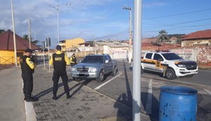 Covid-19: ação fiscaliza estacionamentos nas orlas marítima e lagunar de Maceió