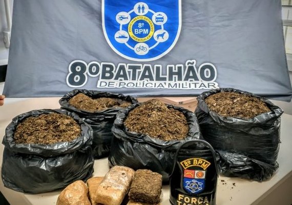 Policiais militares apreendem mais de 23 quilos de maconha em Satuba