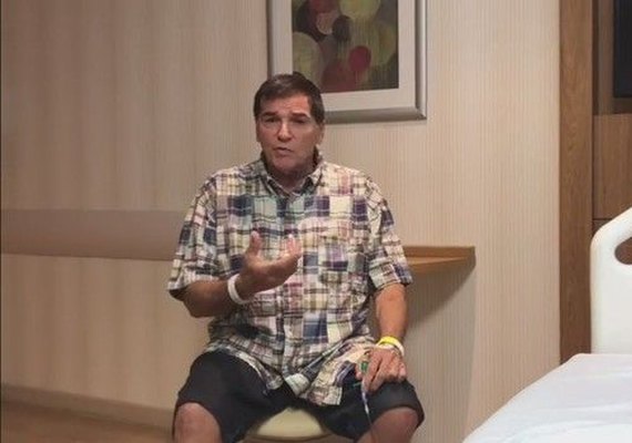 Jerry Adriani continua internado e estado de saúde é considerado estável