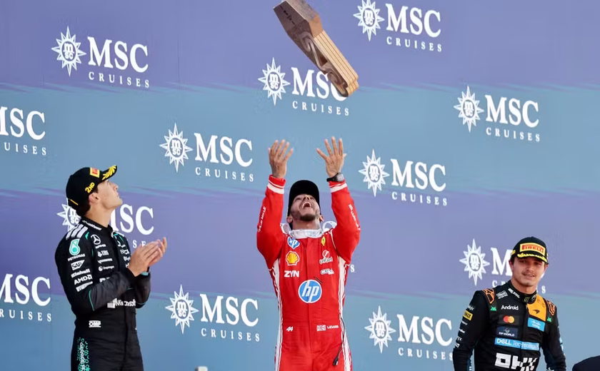 Lewis Hamilton quebra jejum da Ferrari e volta a vencer após quase dois anos