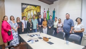 Câmara promulga lei que unifica matrícula dos professores da rede municipal de Maceió
