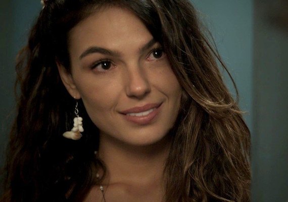 'A Força do Querer': Ritinha forja documentos de solteira para se casar com Ruy