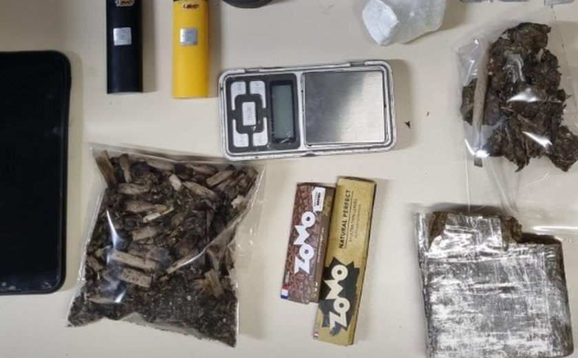 Homem é preso em flagrante por tráfico de drogas no Benedito Bentes